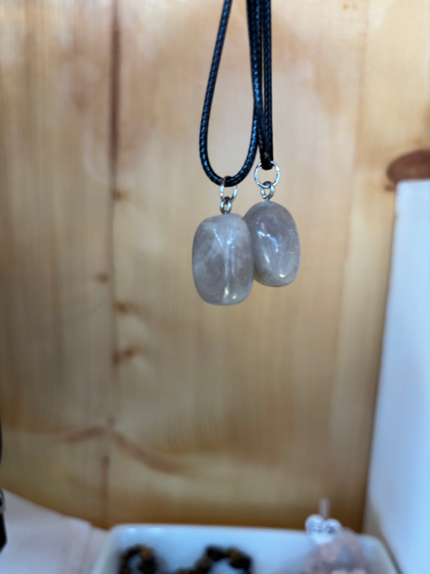 Crystal Necklace - Labradorite Cubes (Grey)