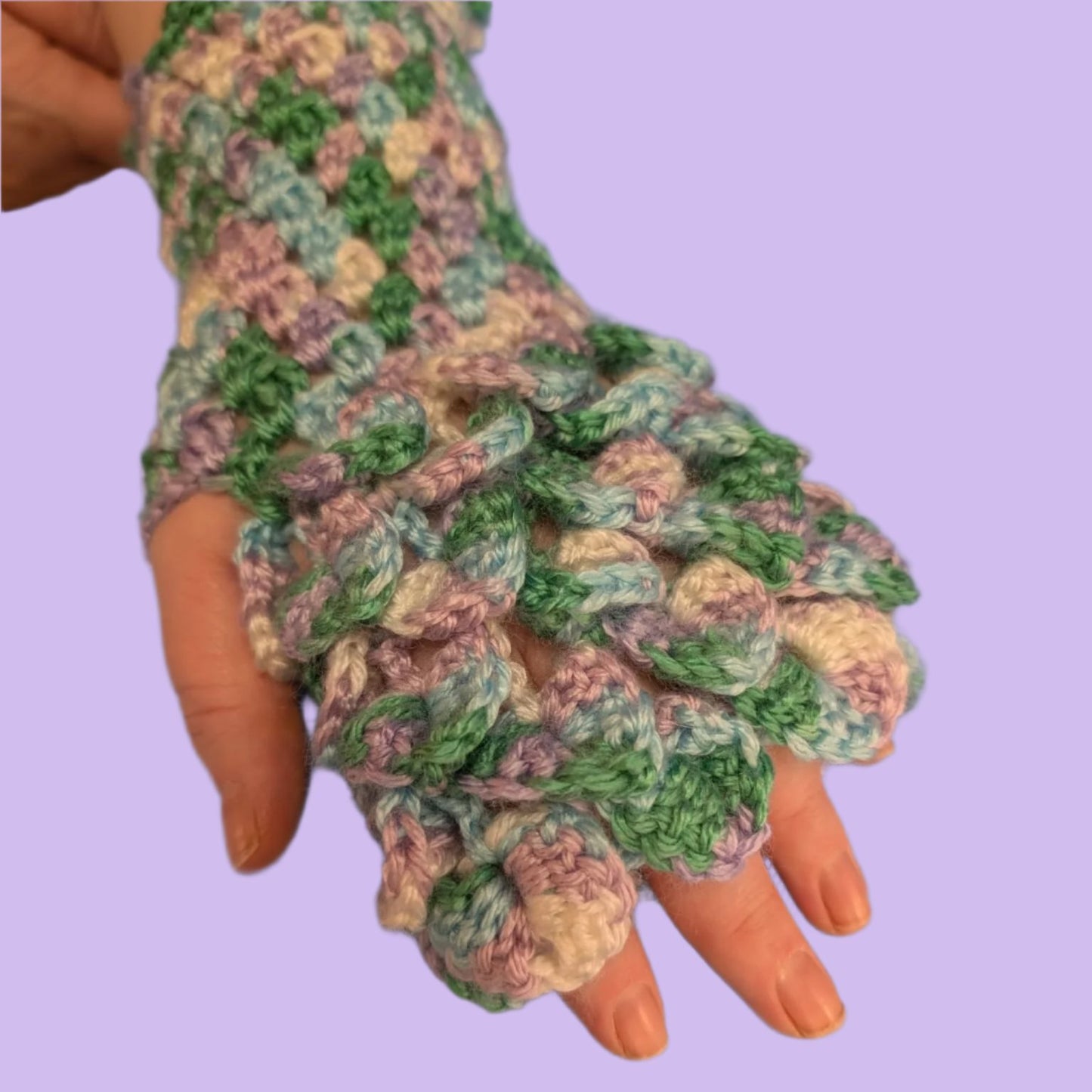 Dragon Scale Gloves (Crocheted)