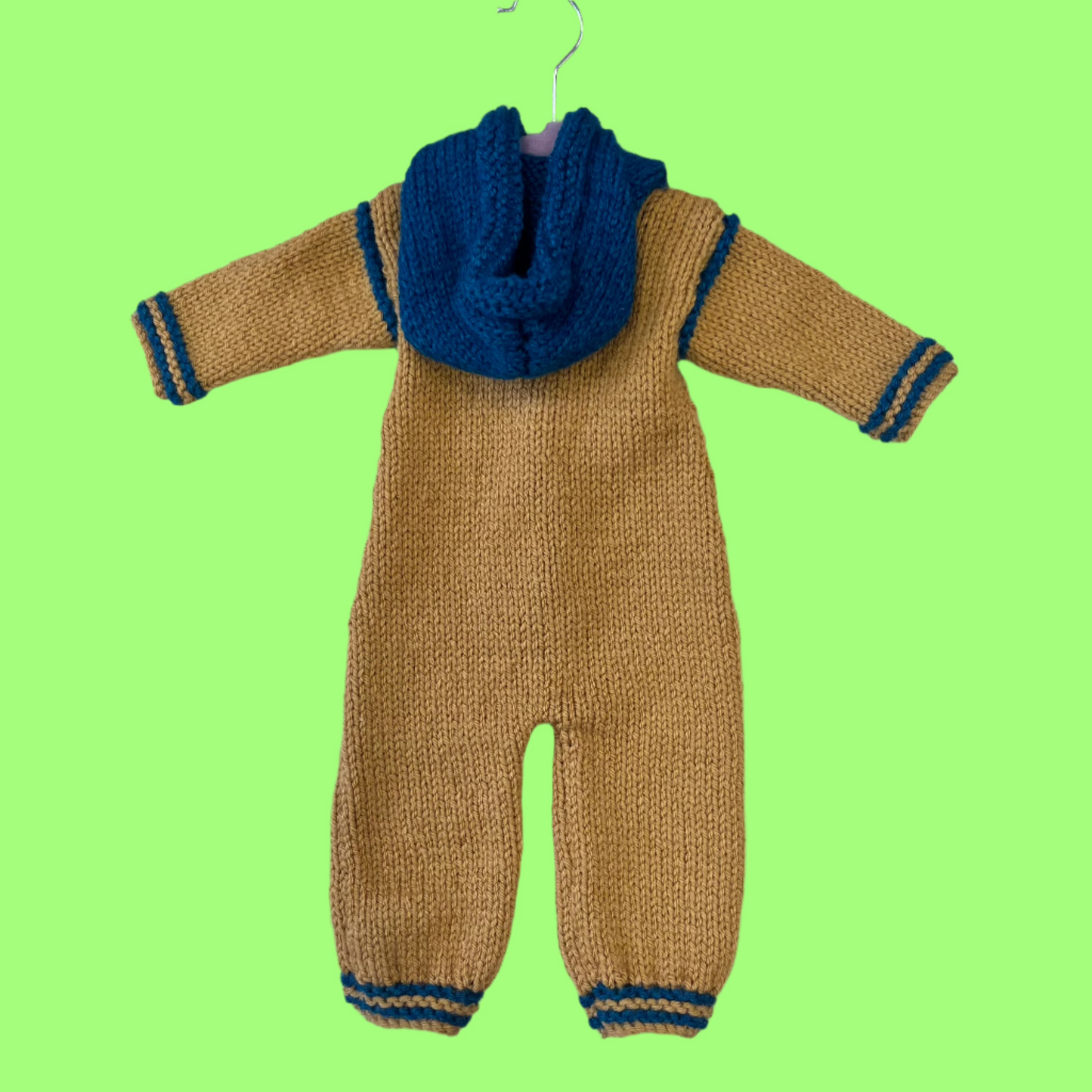 Baby’s Outdoor Knitted Suit