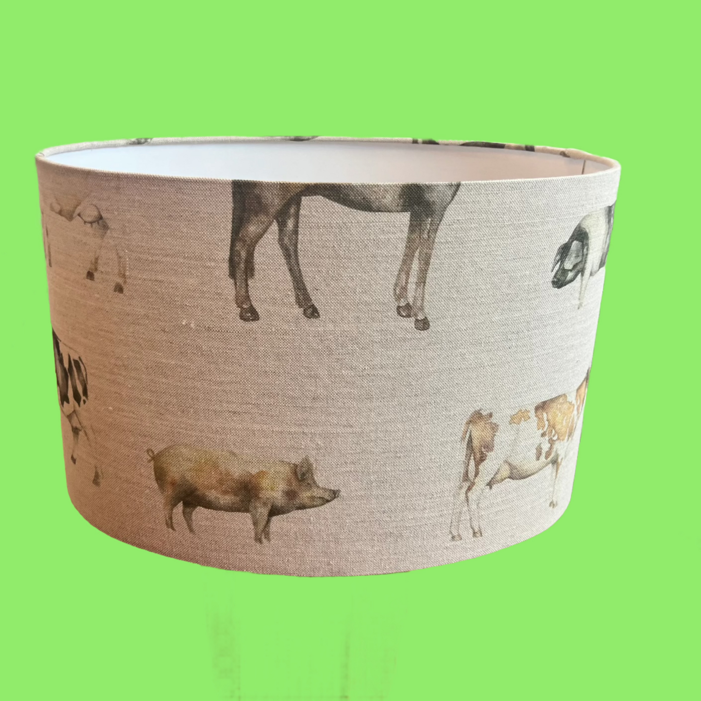 40cm Oval Farmyard Shade